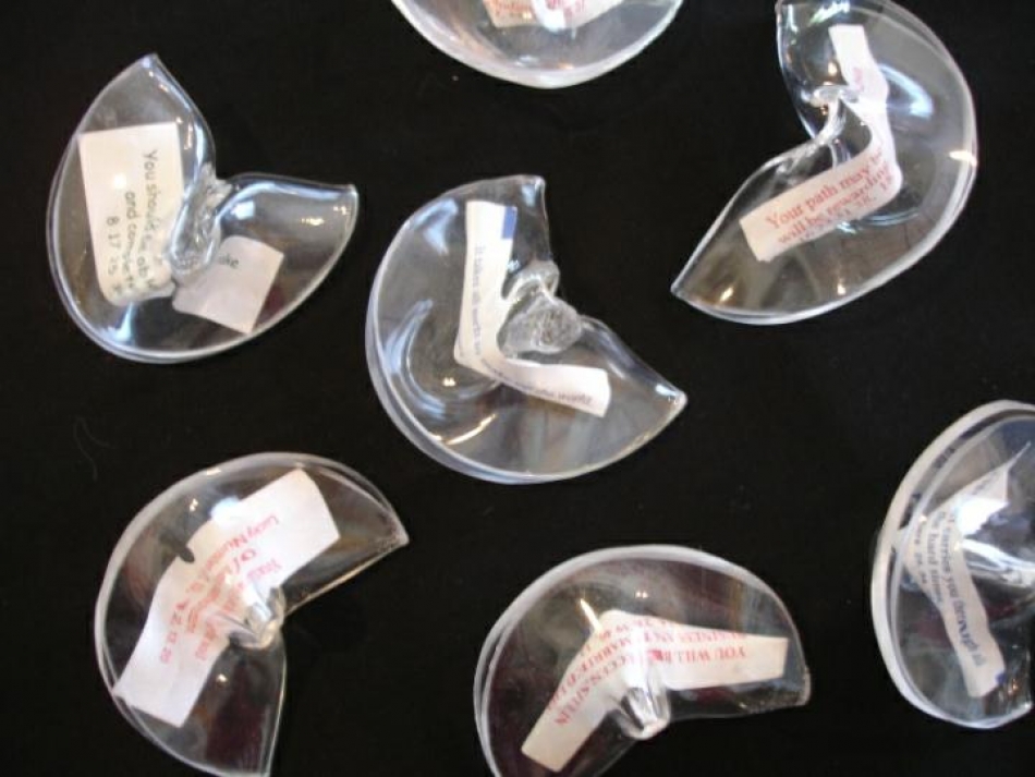 jdl_copyright_2006_mini_fortunes_revealed_op_720x540.jpg